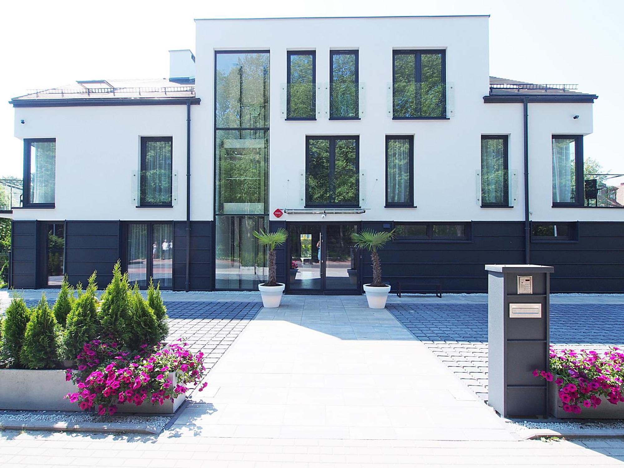 Villa Rasmus 코워브제크 외부 사진
